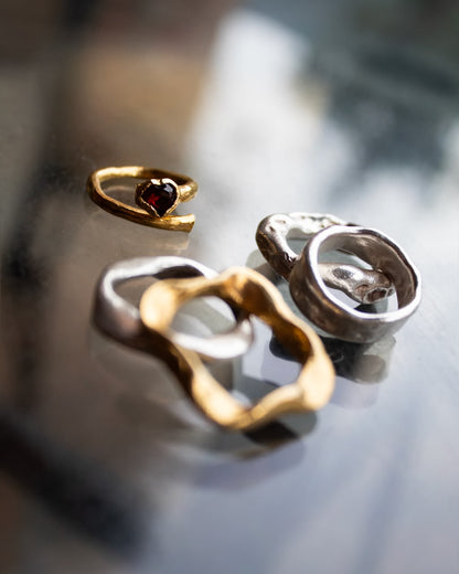 Anillo Cumbre Dorado