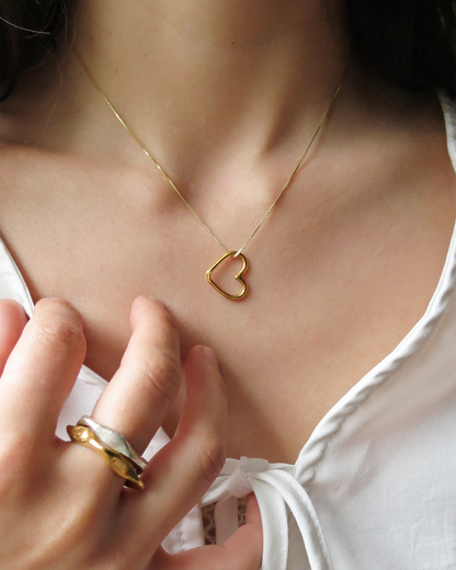Collar corazón mini dorado | latón baño en oro
