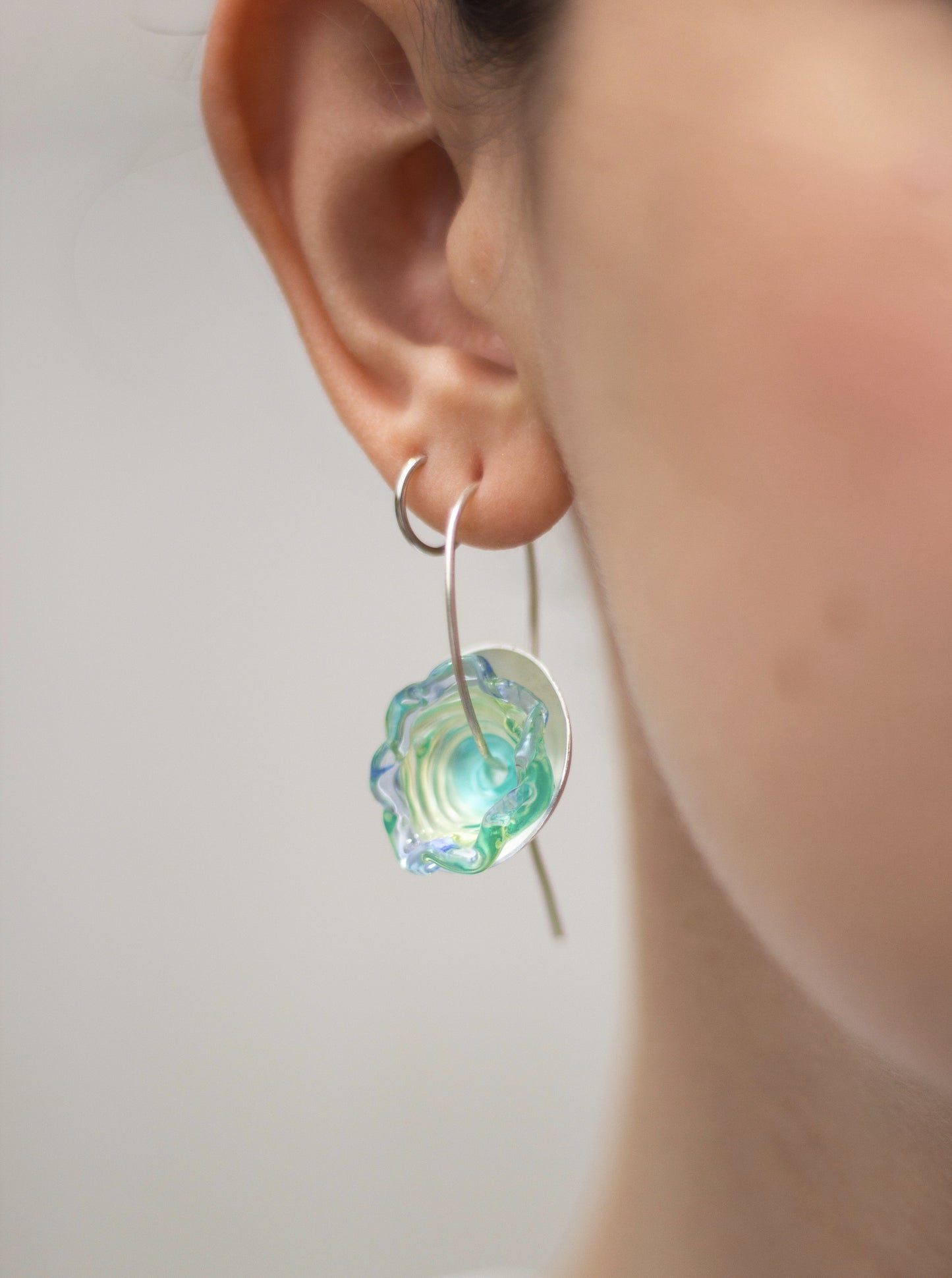 Aretes flor de agua turquesa