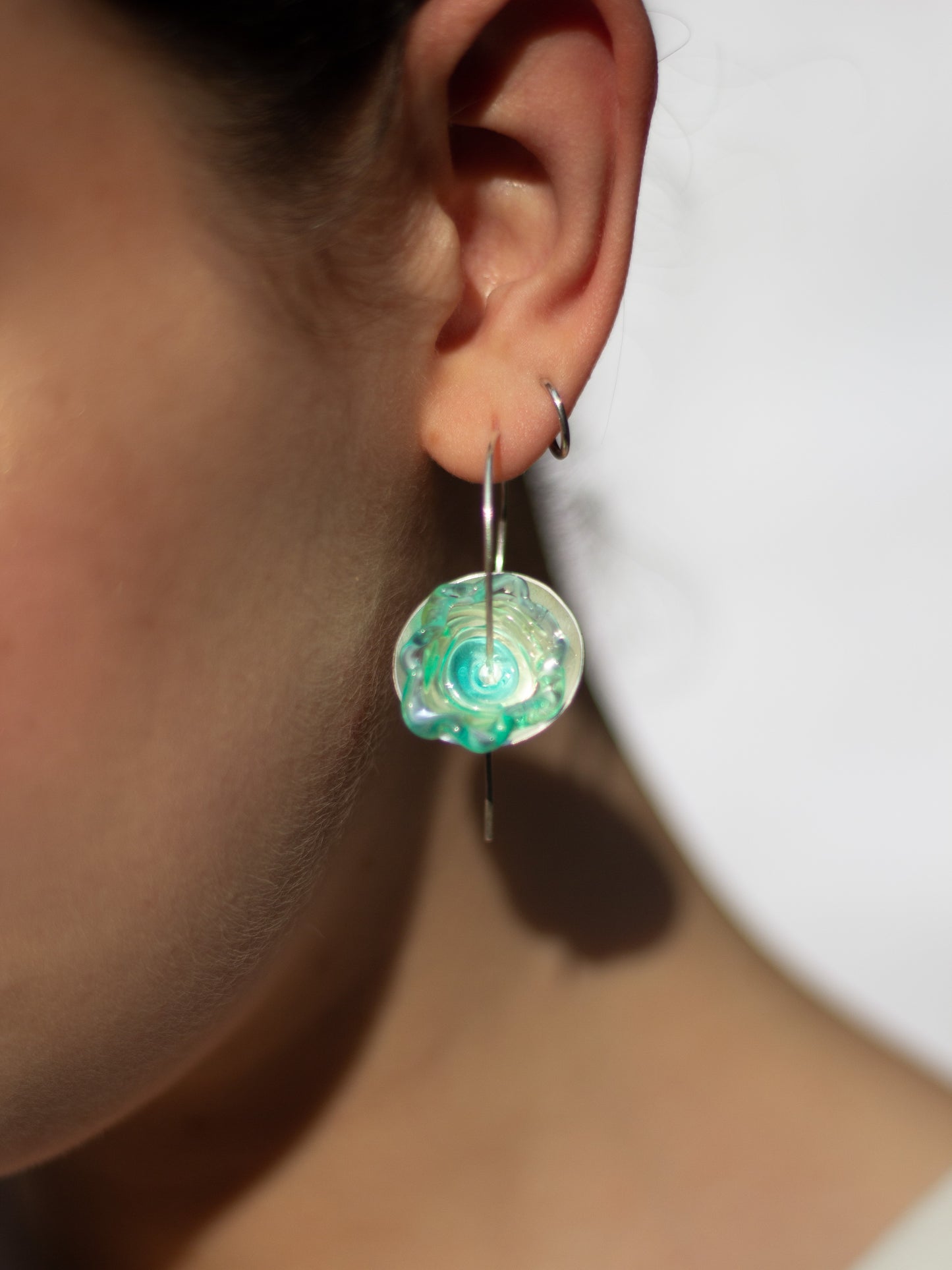 Aretes flor de agua turquesa